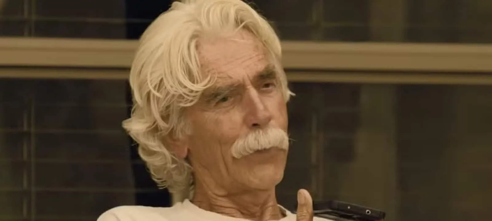 Cena deletada de Landman revela a transformação emocional de T.L. Norris com a atuação de Sam Elliott