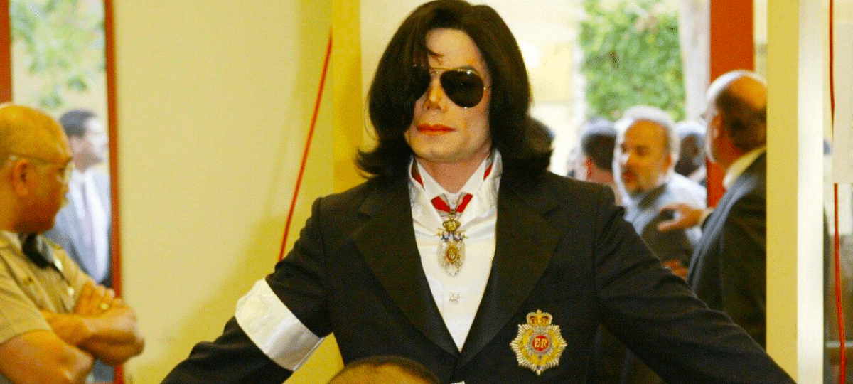 Documentário na Netflix aborda julgamento de Michael Jackson e seus desdobramentos no legado do artista