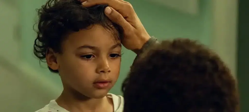 A Testemunha na Netflix: uma abordagem diferente que se perde no roteiro