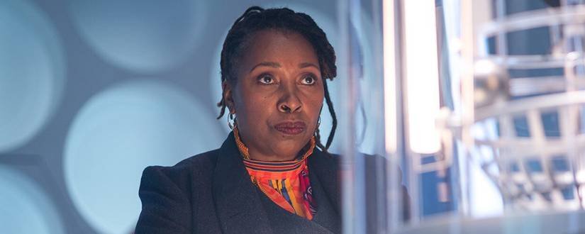 Jo Martin assume papel principal como Doutora em Doctor Who na ausência de nova temporada