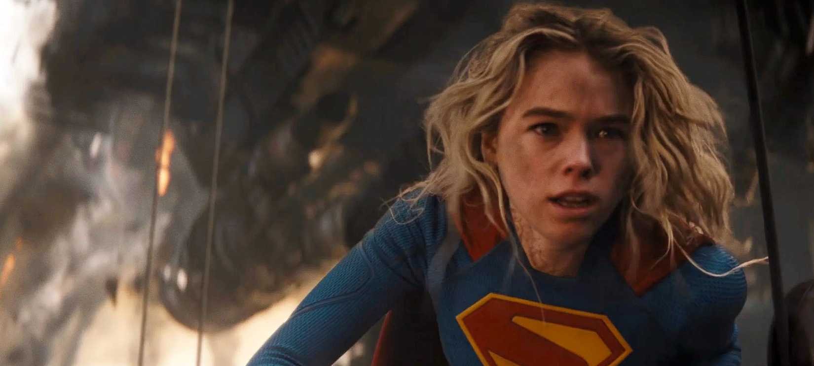 Fracasso de Supergirl no cinema revela desafios no universo estendido da DC