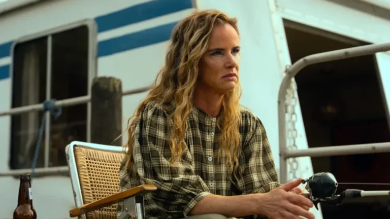 Max mata a própria família no início do episódio