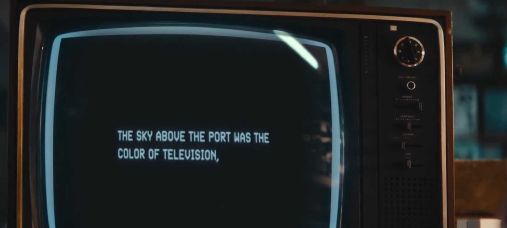 Nova abordagem na adaptação de Neuromancer na Apple TV reforça visão cyberpunk de William Gibson