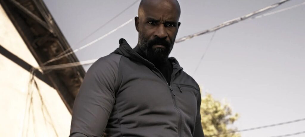 LaMonica Garrett demonstra talento em cena de ação de Man Of War