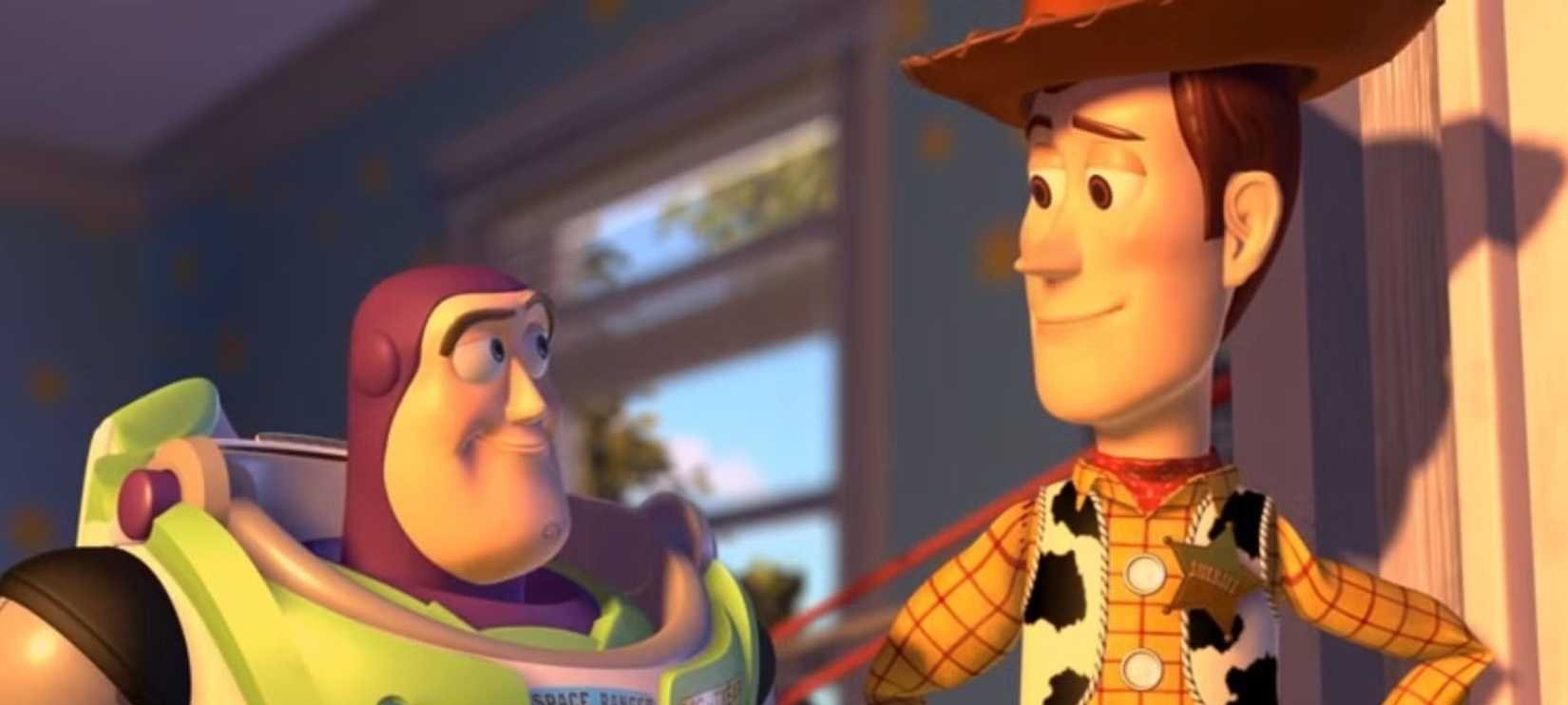 Por que Toy Story 2 é considerado o melhor filme da franquia e sua influência contínua nos personagens e histórias atuais