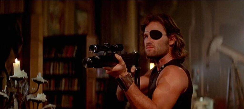 Como “Escape From New York” Predisse Um Futuro de Monitoramento e Desconfiança