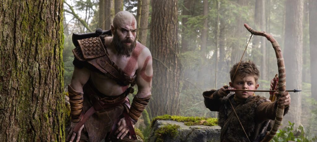 Produção da série de God of War é pausada após acidente com ator principal