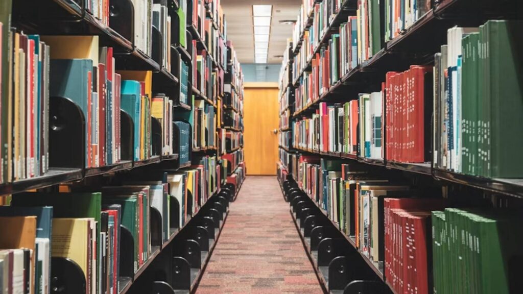 10 livros indispensáveis para ler antes de morrer, segundo ScreenRant
