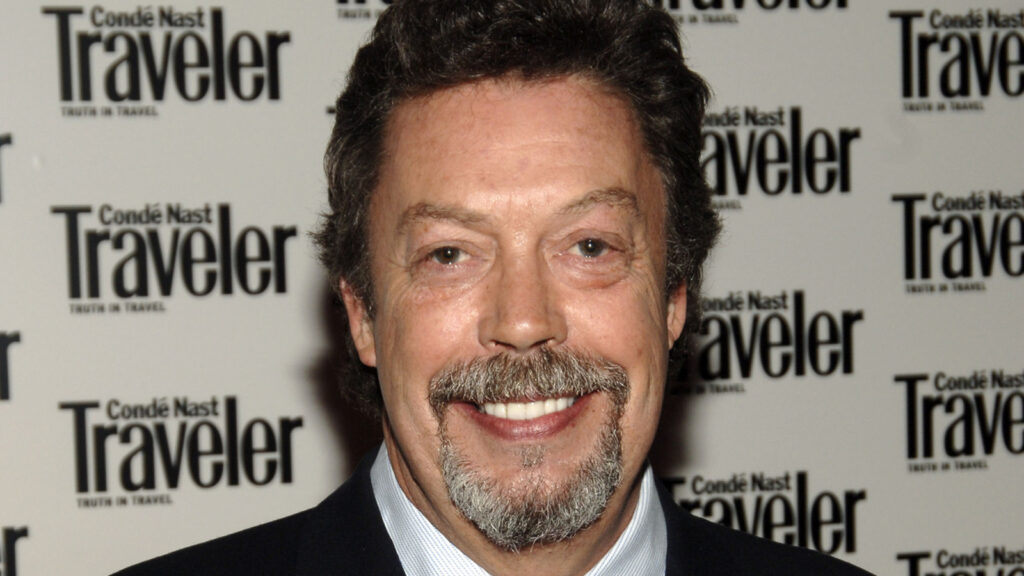 Morre Tim Curry, ícone de Rocky Horror e Pennywise original, aos 80 anos