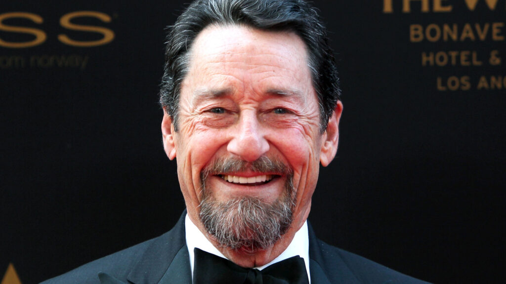 Peter Cullen encerra carreira com papel em série de super-herói atual Peter Cullen encerra carreira com papel em série de super-herói atual
