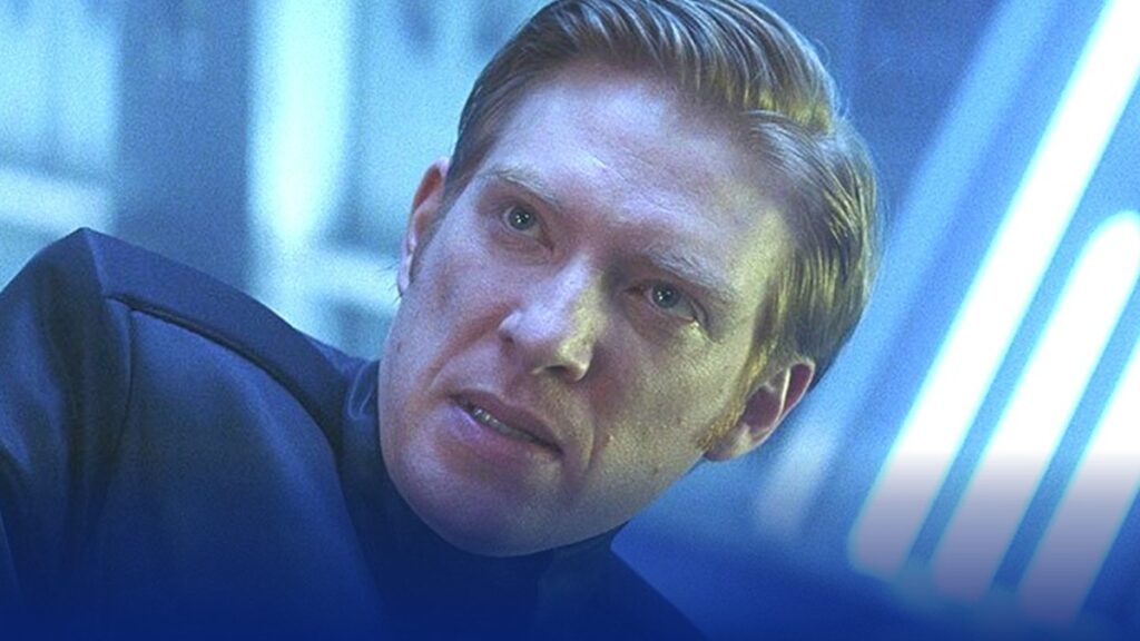 Ator de Admiral Hux fala sobre a morte do personagem em The Rise of Skywalker