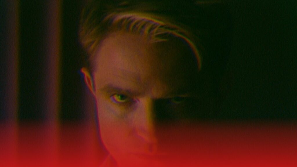 Crítica de Primetime: Robert Pattinson em uma queda magnética rumo à loucura