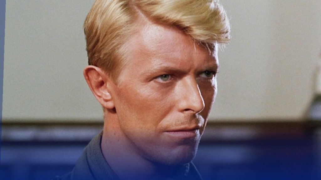 David Bowie deu aula de atuação em um dos melhores filmes anti‑guerra já feitos