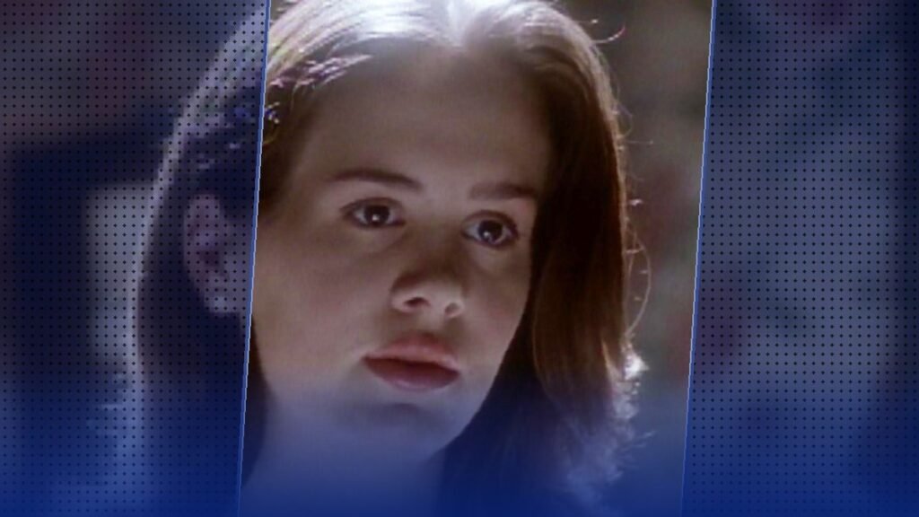 Série de terror dos anos 90 de Sam Raimi merecia continuar e voltar