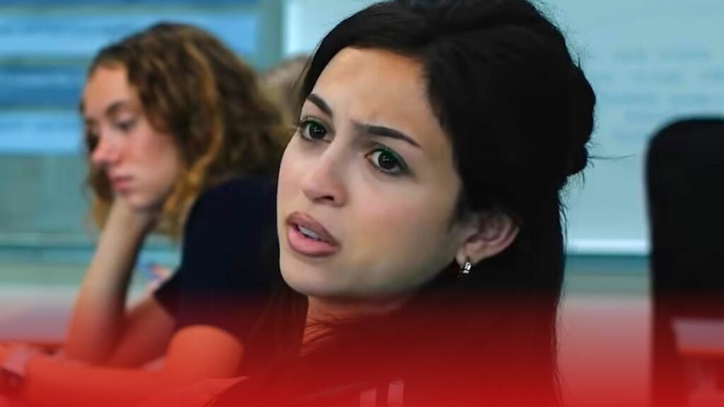 Por que Tina Blake de Carrie parece tão familiar na tela no remake